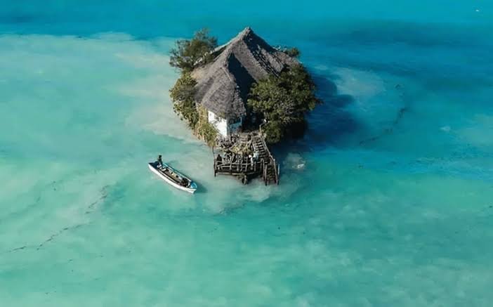 Turquoise water and beaches in Zanzibar